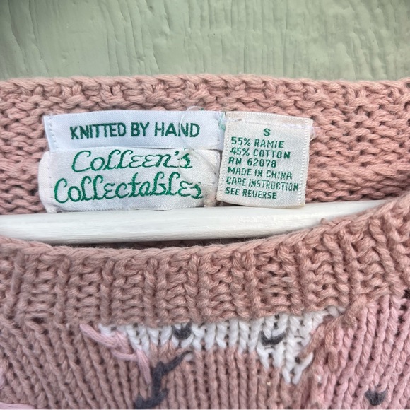 Vintage Hand Knit Women’s Pink Sweater by Colleen’s Collectibles - Picture 2 of 5